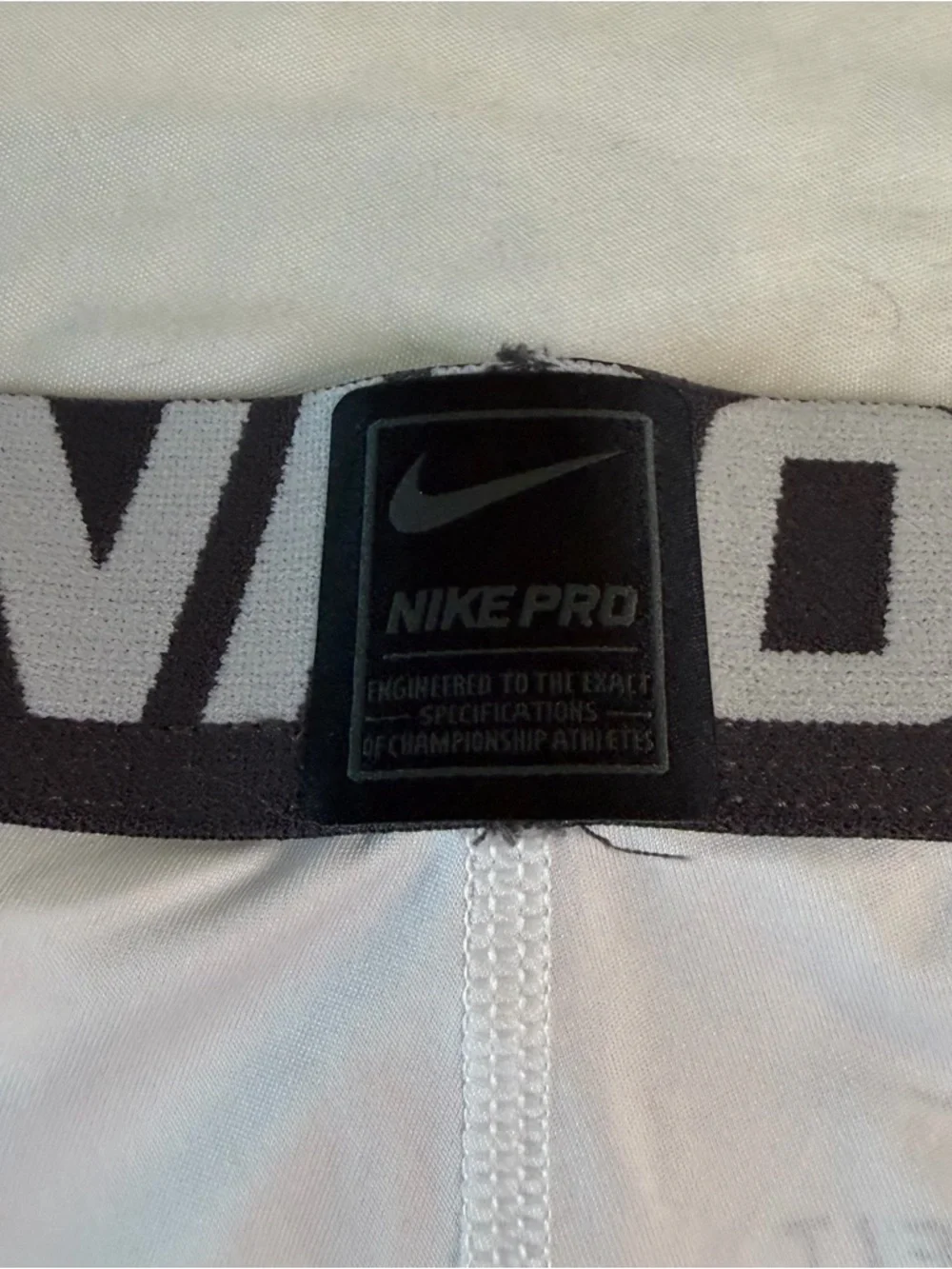 Nike Pro Dri-FIT Youth XL White Capri Leggings Cropped‎ Athletic Pants